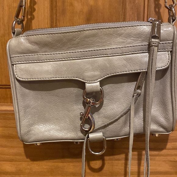 Rebecca Minkoff Handbags - Rebecca Minkoff  leather chain strap crossbody